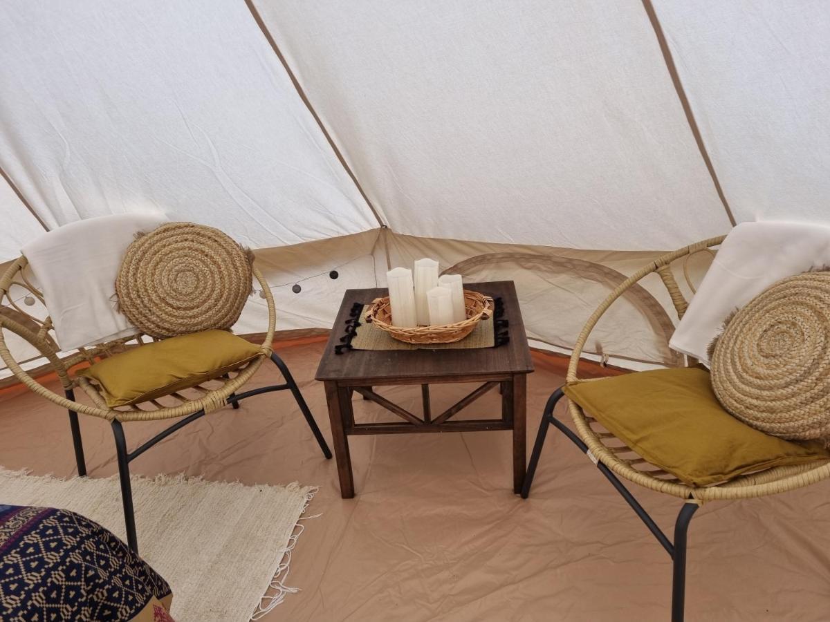 The Tent Guime Ngoại thất bức ảnh